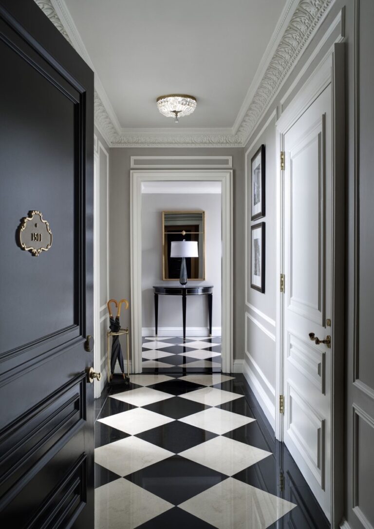 couloir damier noir blanc deco chic élégant