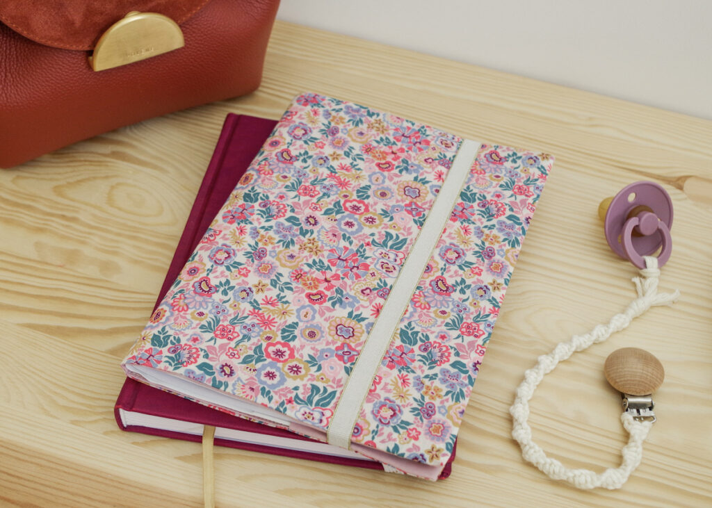 protège carnet de santé bébé personnalisé fille