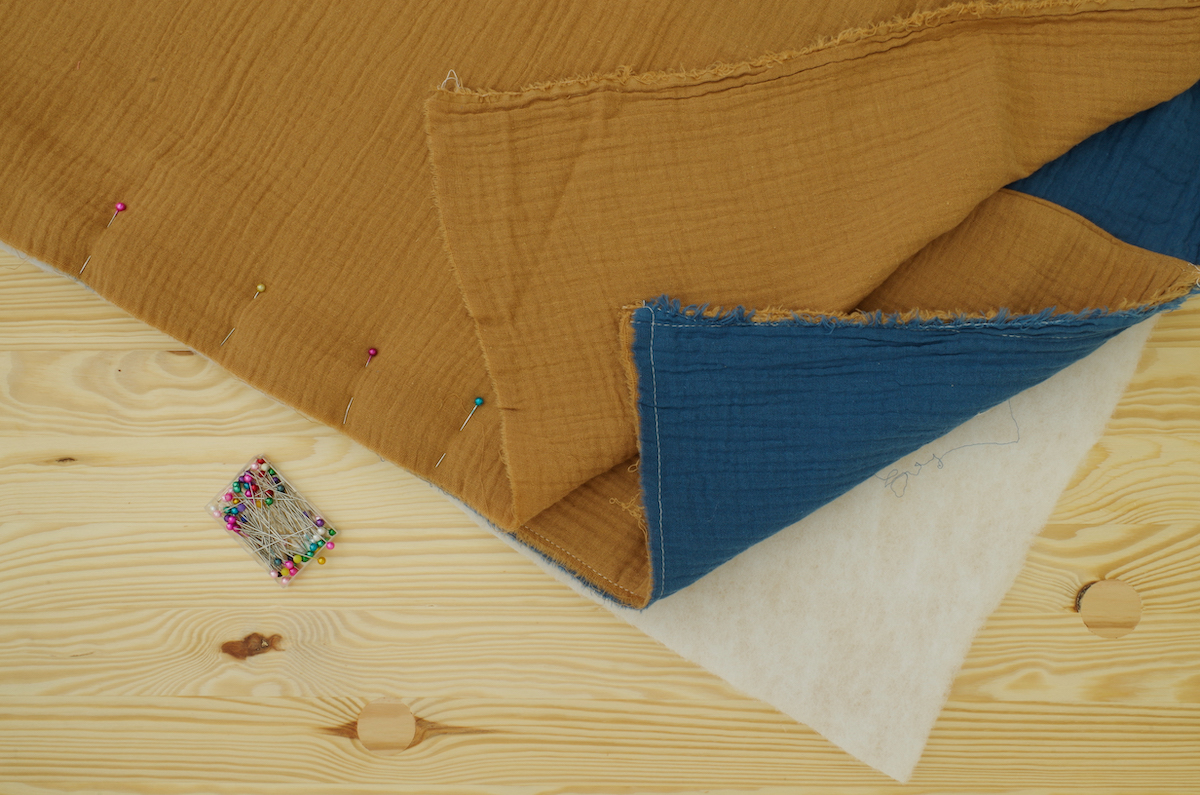 tapis d'éveil fait-main gaze de coton bio Montessori