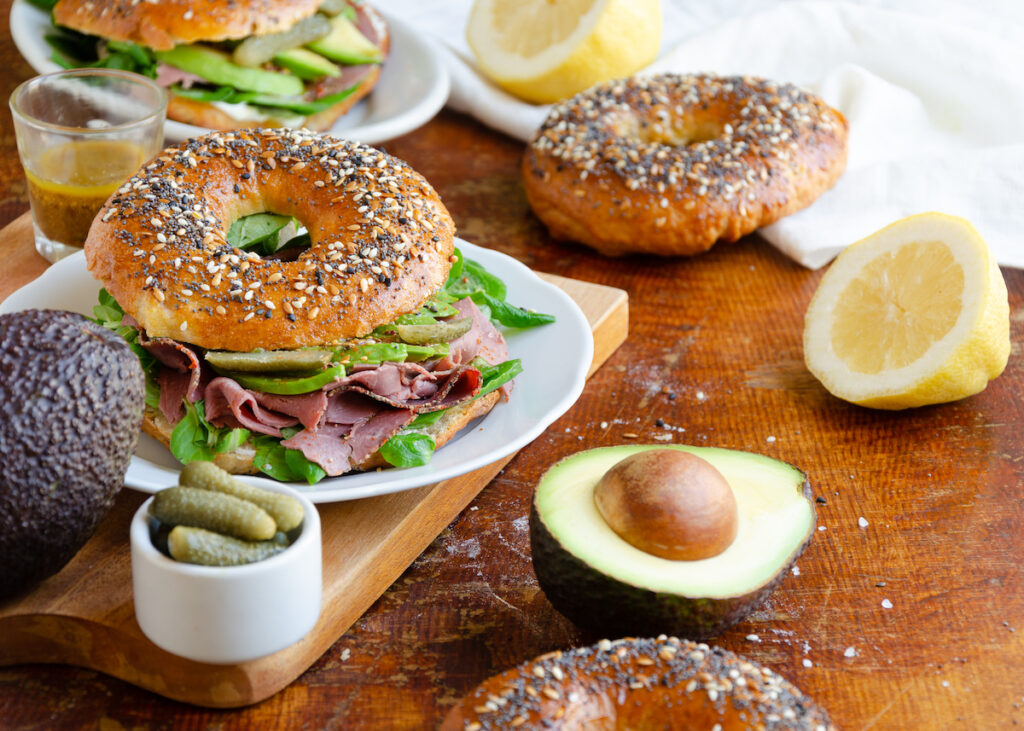 Recette pain bagel maison pastrami avocat Clem ATC