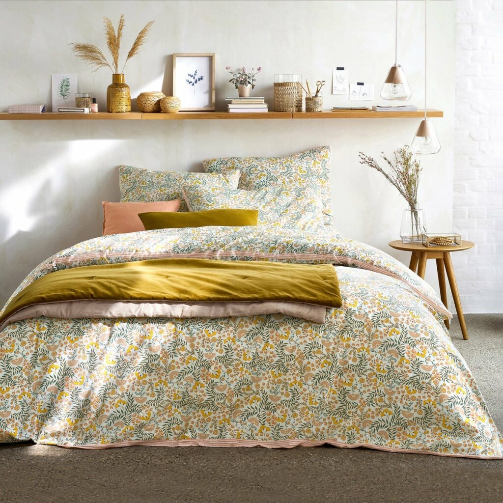 chambre déco nature chic bohème mimosa drap jaune rose pastel