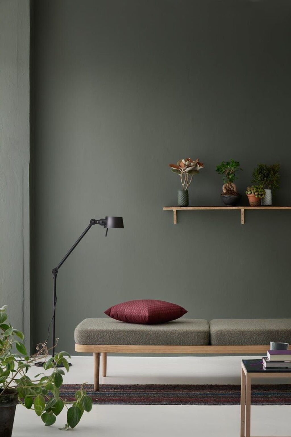 deco salon banquette vert kaki clematc