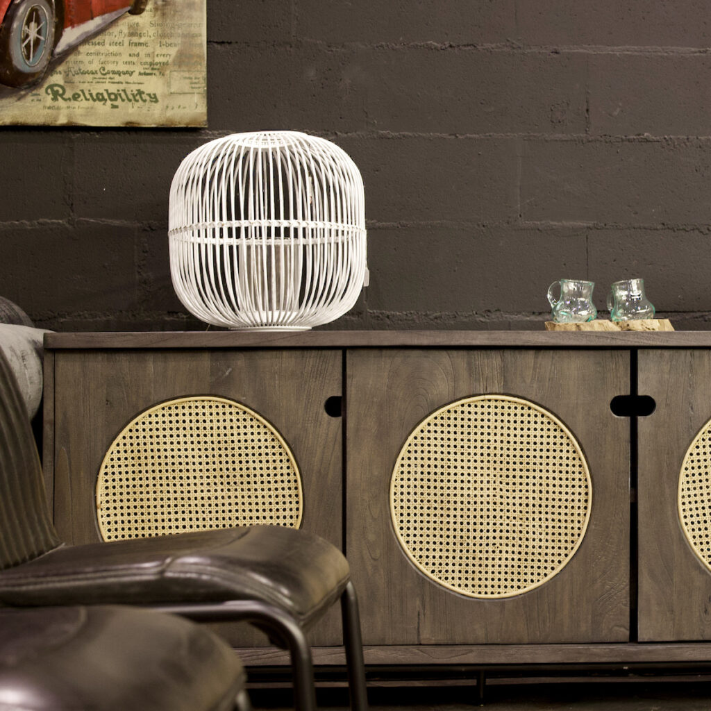 buffet noir bois brulé disque cannage - blog déco - clemaroundthecorner