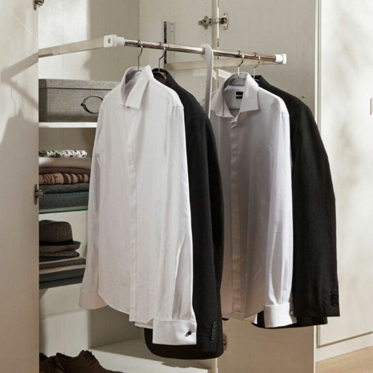 penderie escamotable réussir aménagement placard dressing petite chambre