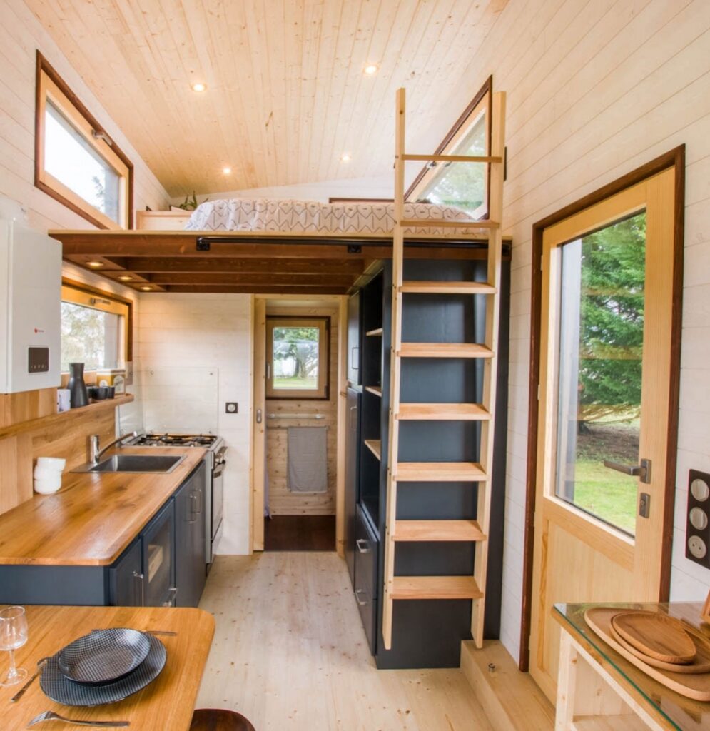 deco bois clair fenêtre cuisine mezzanine