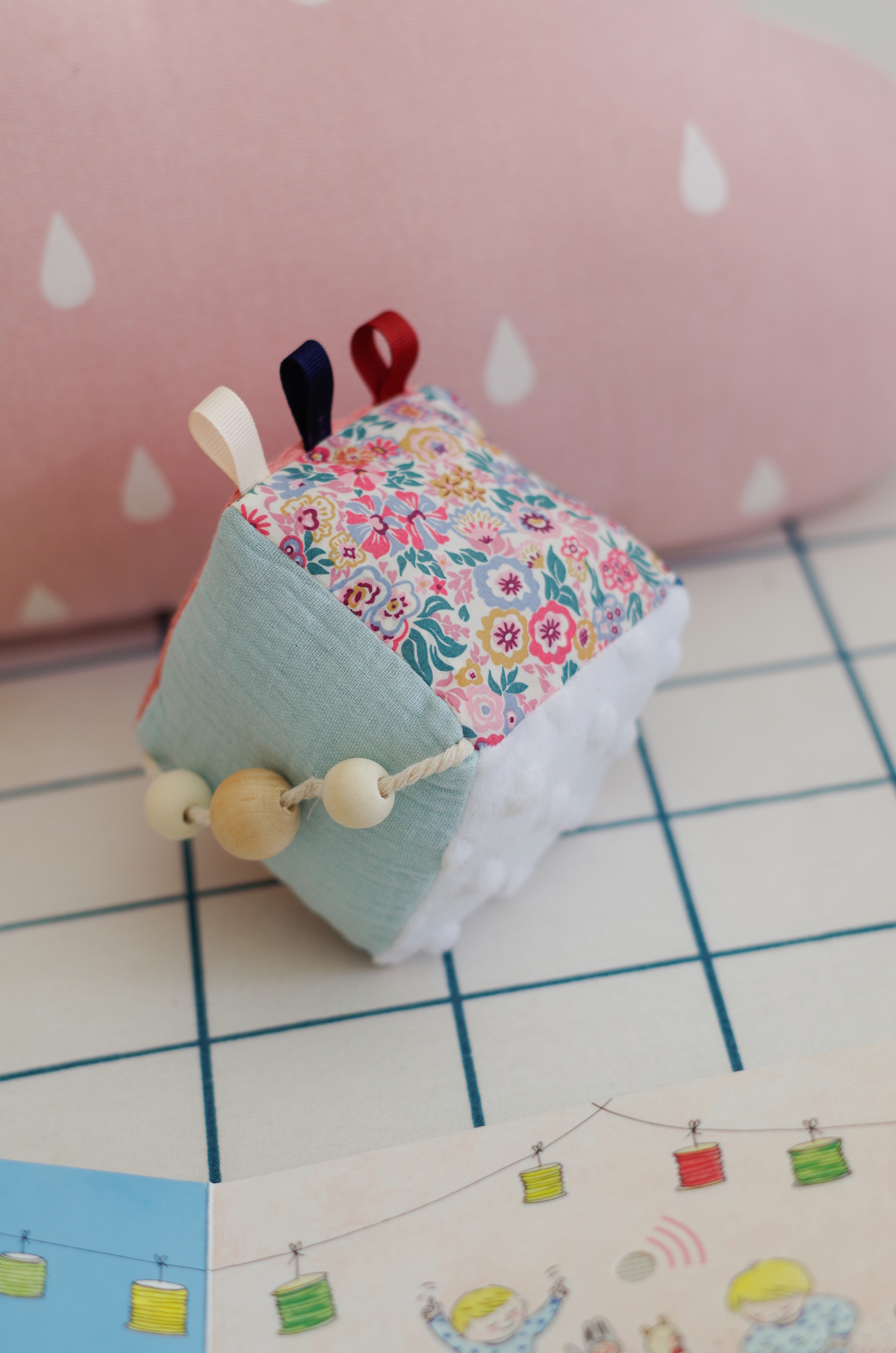 cube d'éveil couture bébé nourrisson - blog création déco - clem around the corner