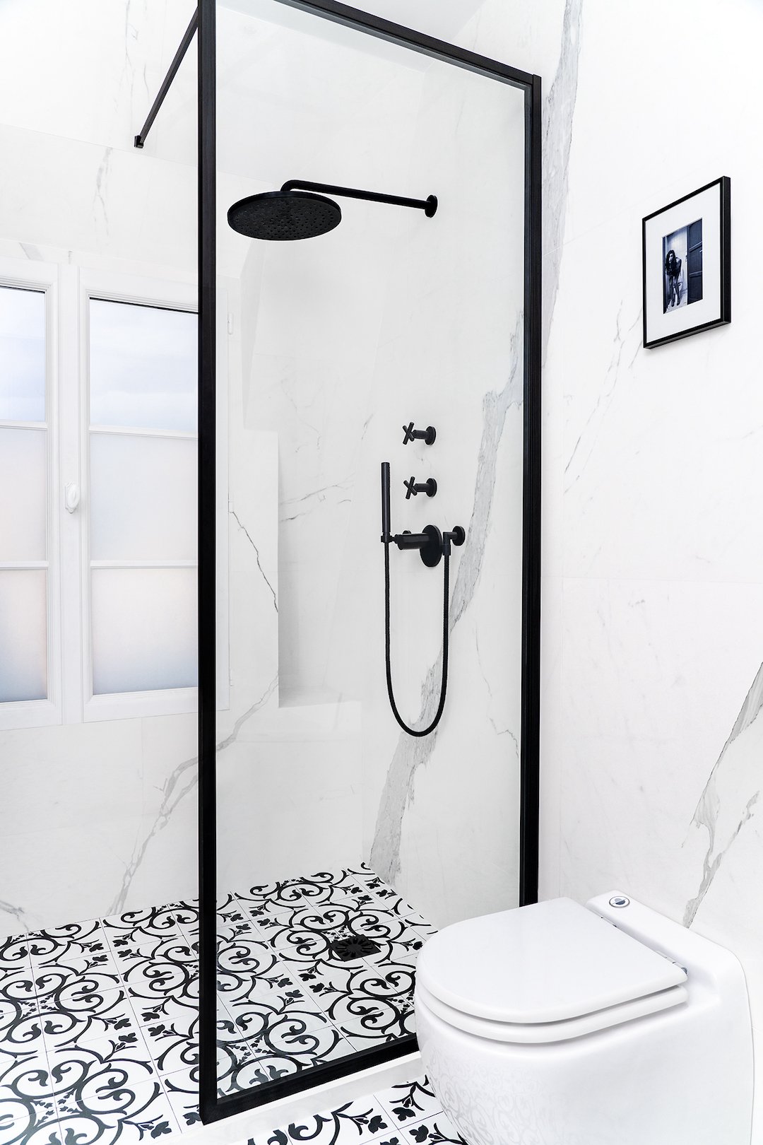 mini salle de douche italienne chambre de bonnes rénovée