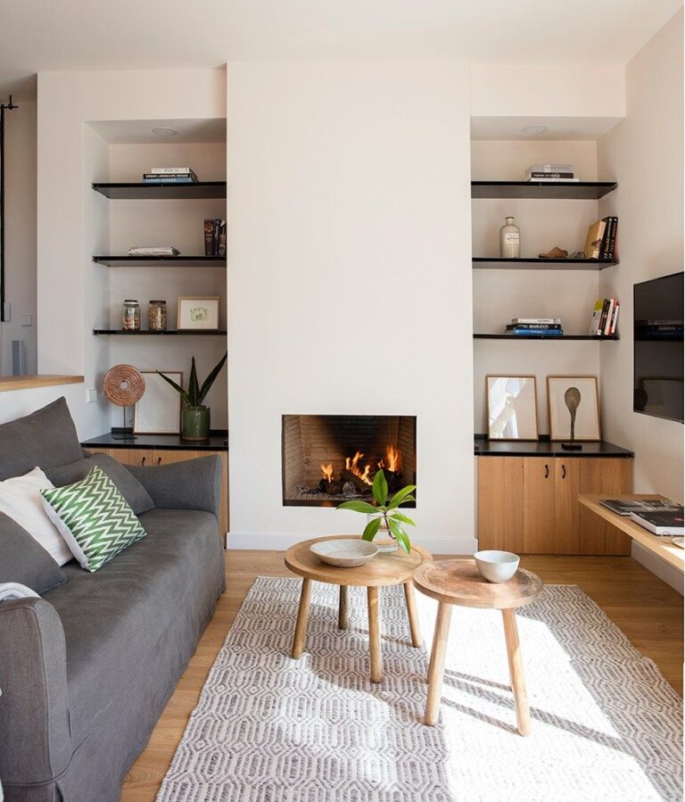 coffrage cheminée blanc deco salon lumineuse boisée