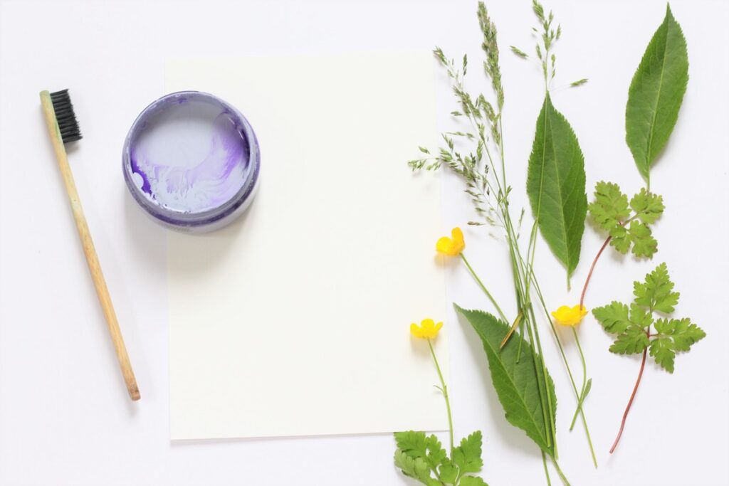 matériel nécessaire peinture brosse à dents