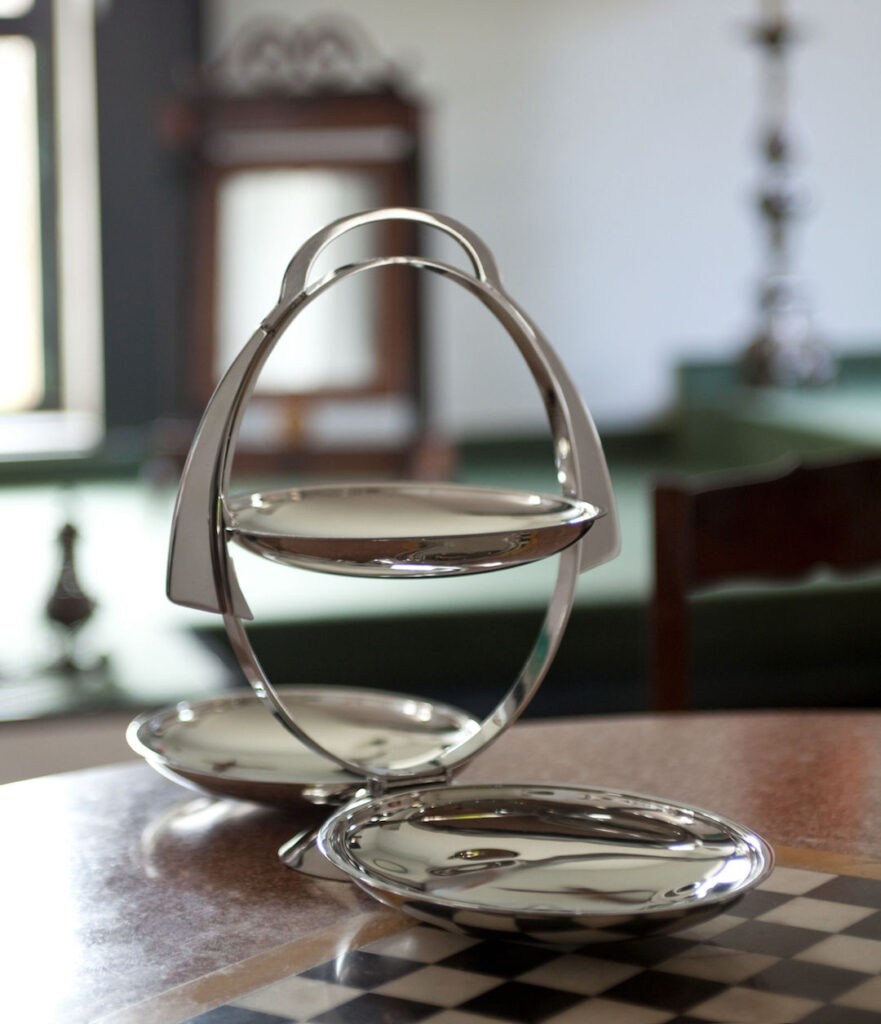 plateau présentation acier cuisine deco