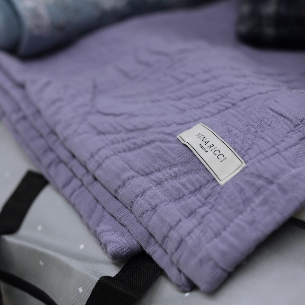 plaid décoration veri pery violet Nina Ricci