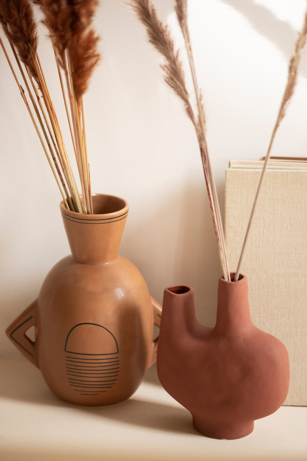 vase décoration organique terre cuite orange ocre - blog déco