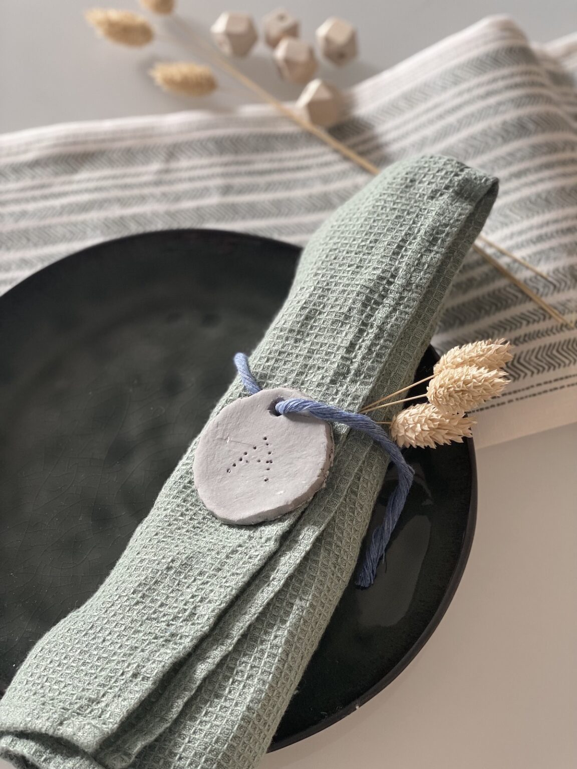 fabriquer personnaliser ronds de serviettes argile autodurcissante