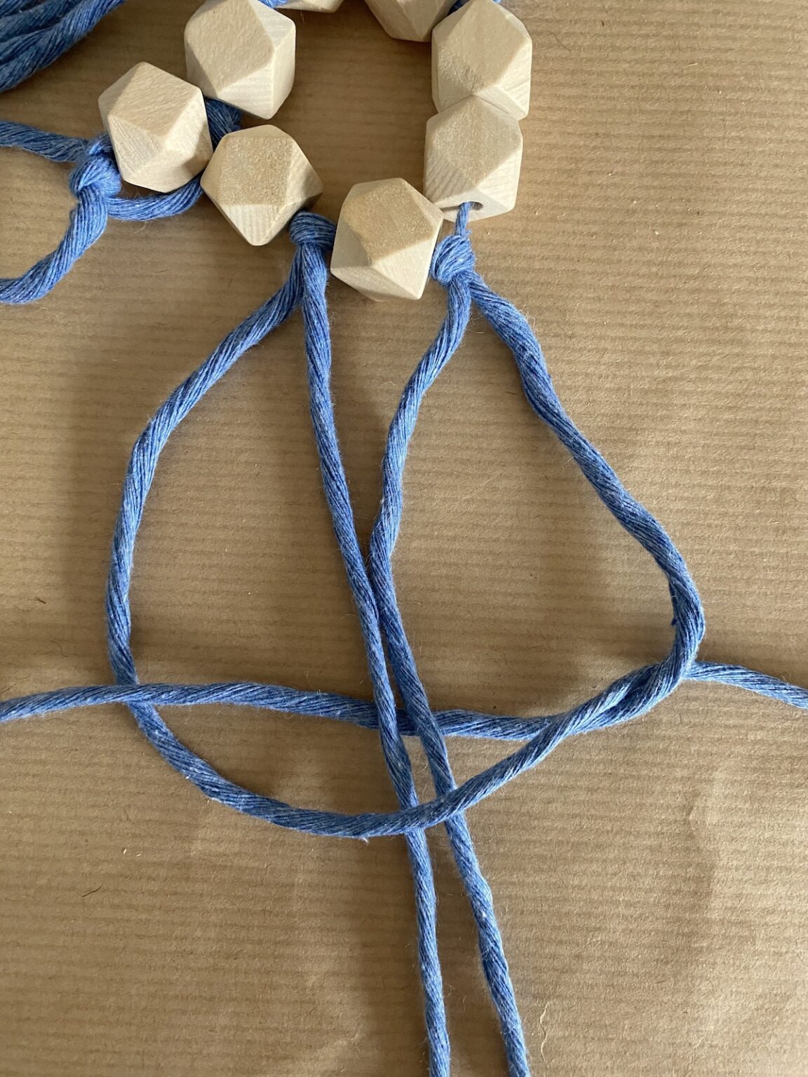 réussir noeud plat pivotant macramé facile