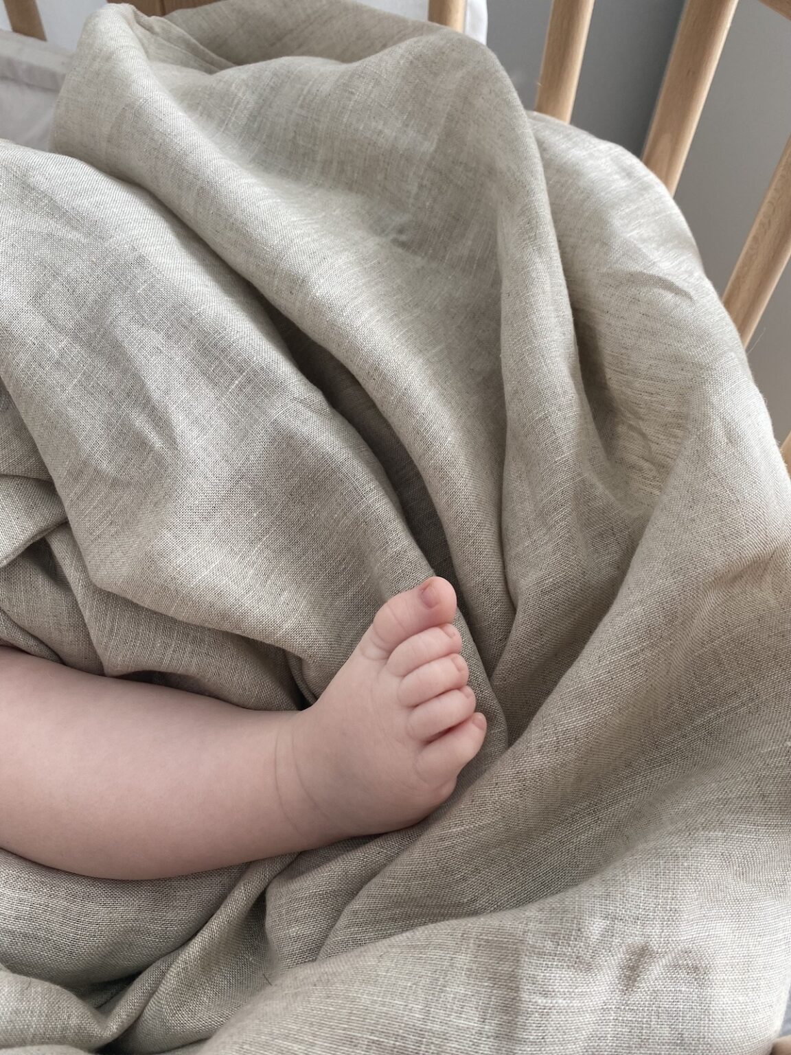 lit berceau rond bois bébé nouveau né choisir gigoteuse