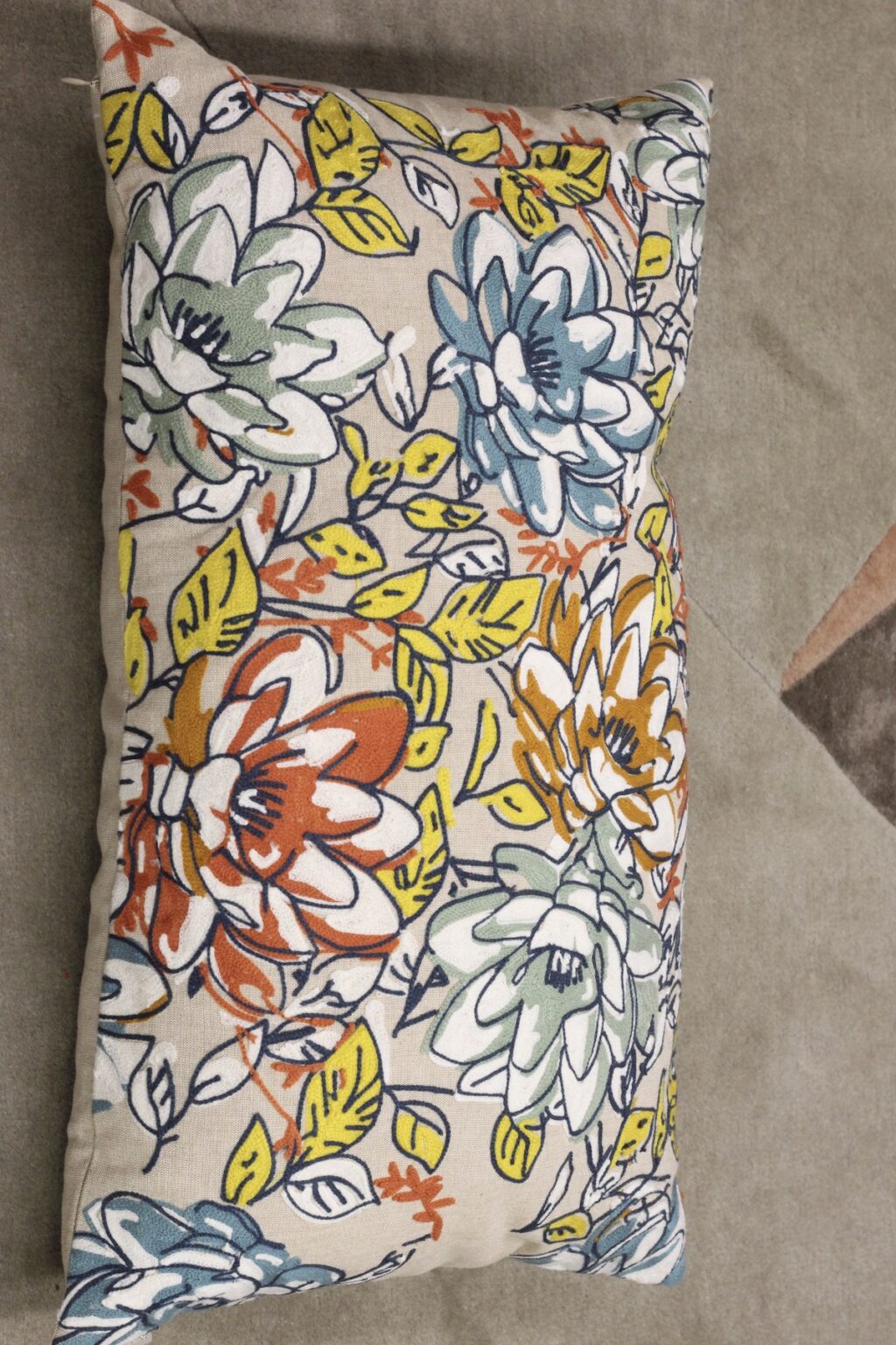 housse de coussin multicolore Serge Lesage - blog déco - clem aroundthecorner