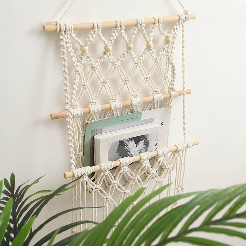 inspiration deco bohémienne retro champêtre porte magazine deco murale