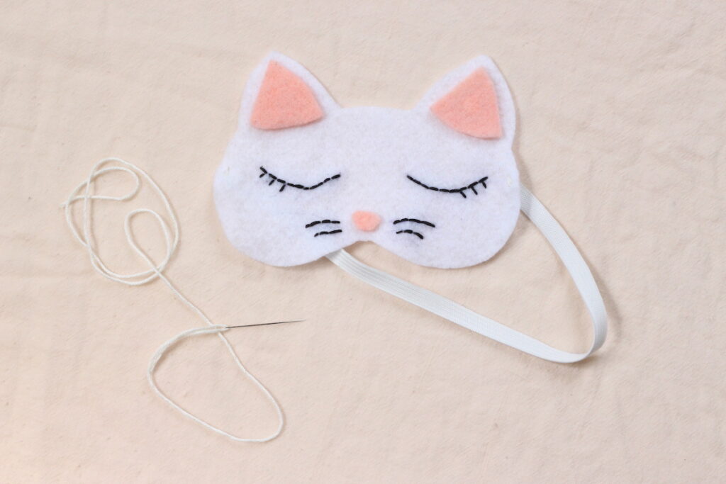 masque de nuit chat avion blanc rose ado fille diy