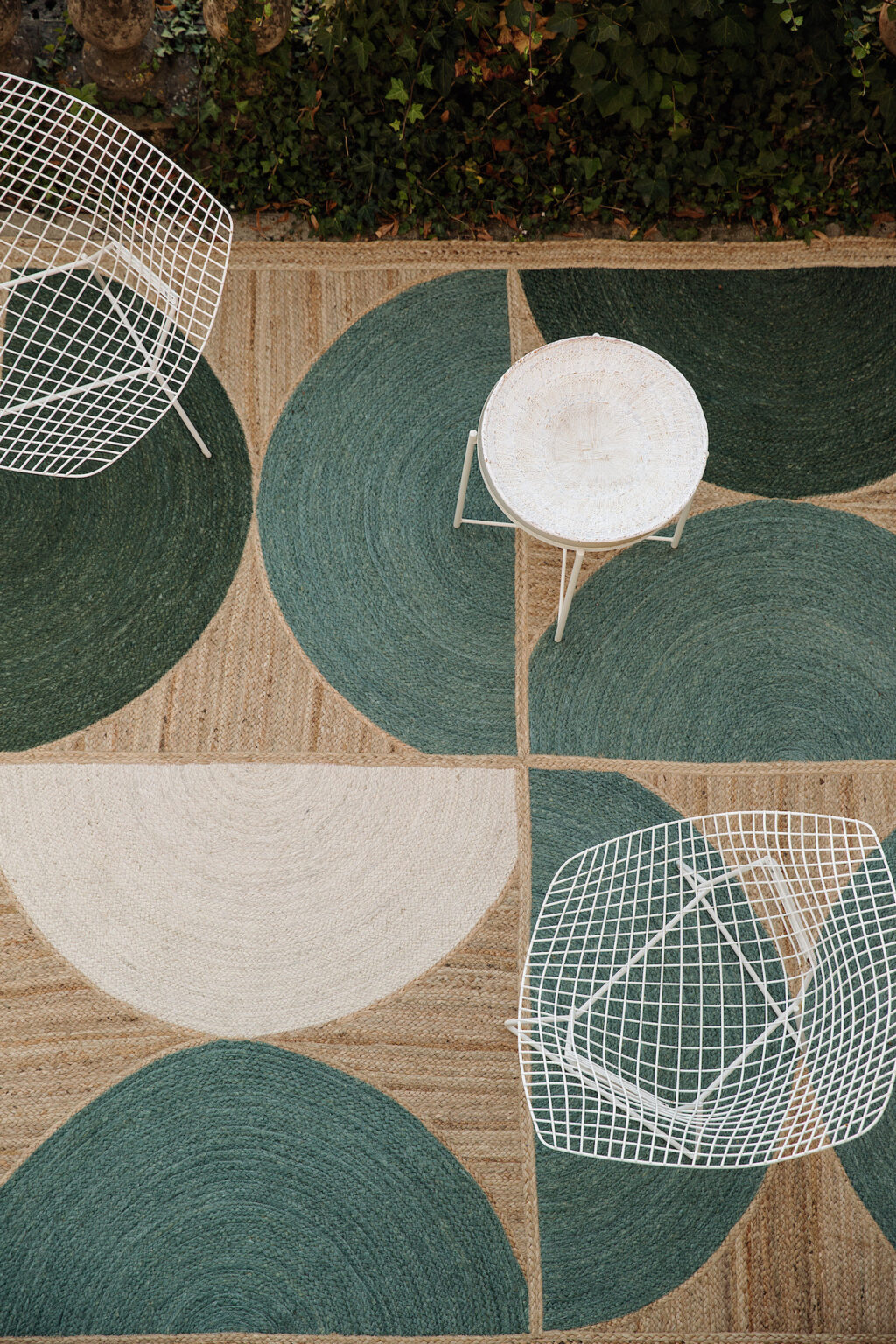Accessoire par Élitis Tapis en jute tressé vert sauge naturel