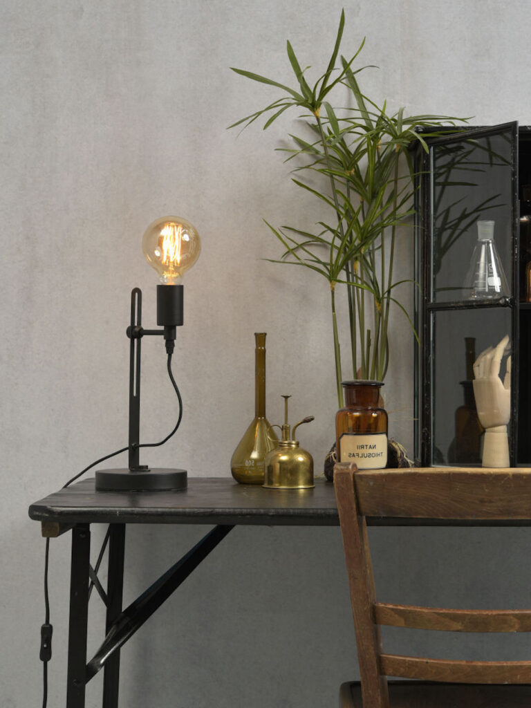 luminaire table minimaliste ampoule led filament style industriel