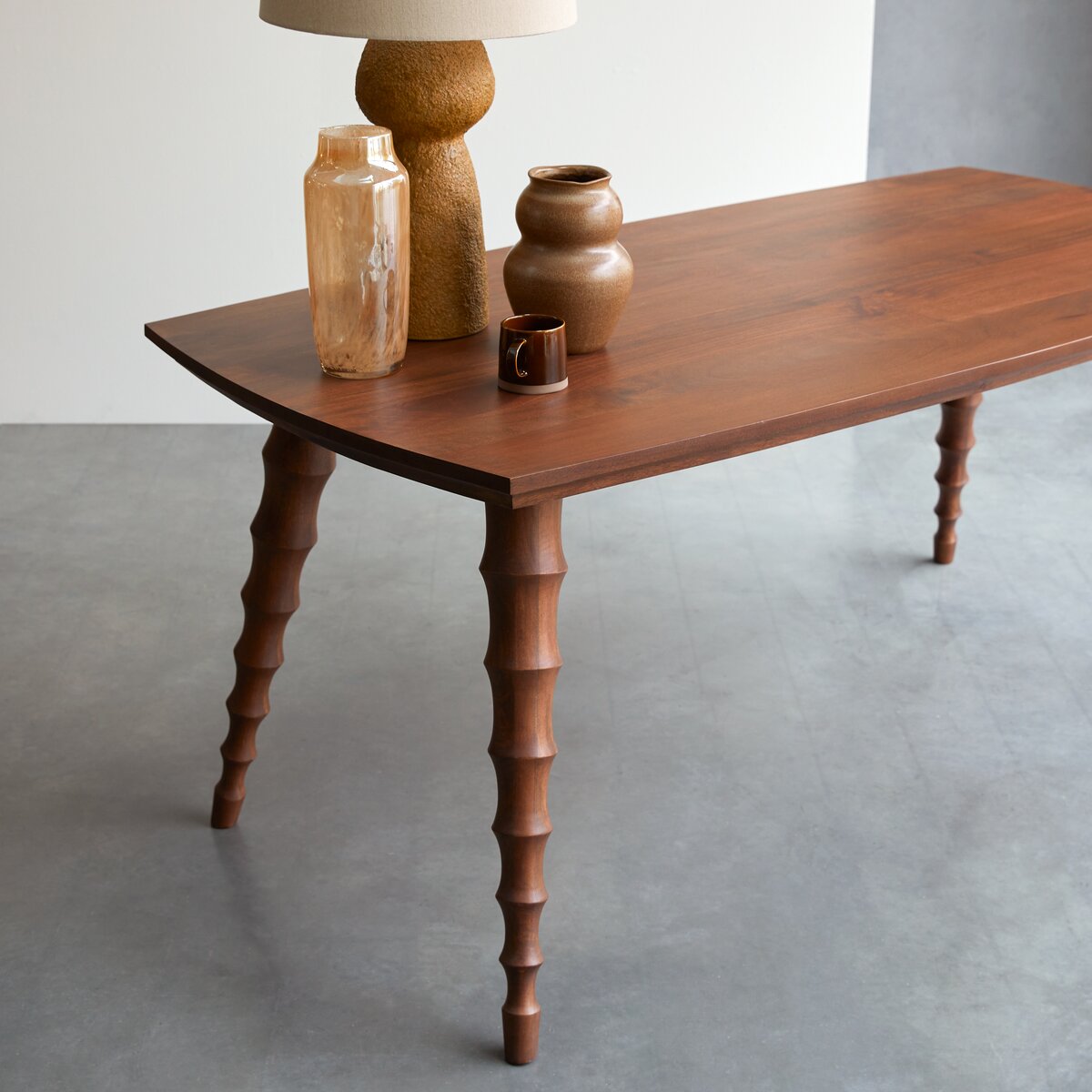 table bois foncee original deco minimaliste simple