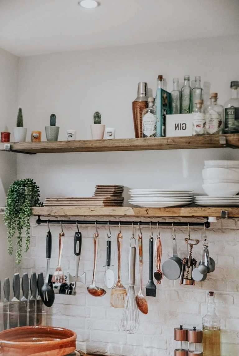 etagere acier brut deco cuisine industriel