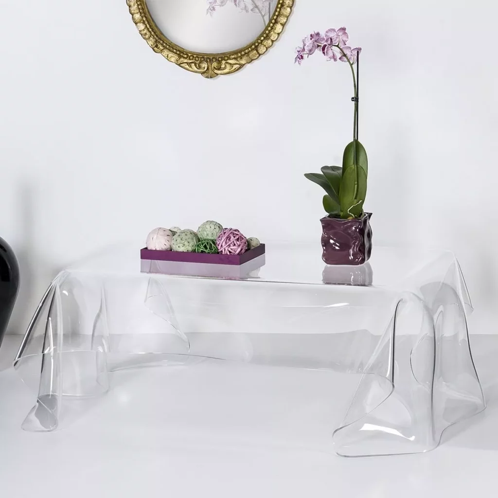 table basse transparent deco retro total look blanc