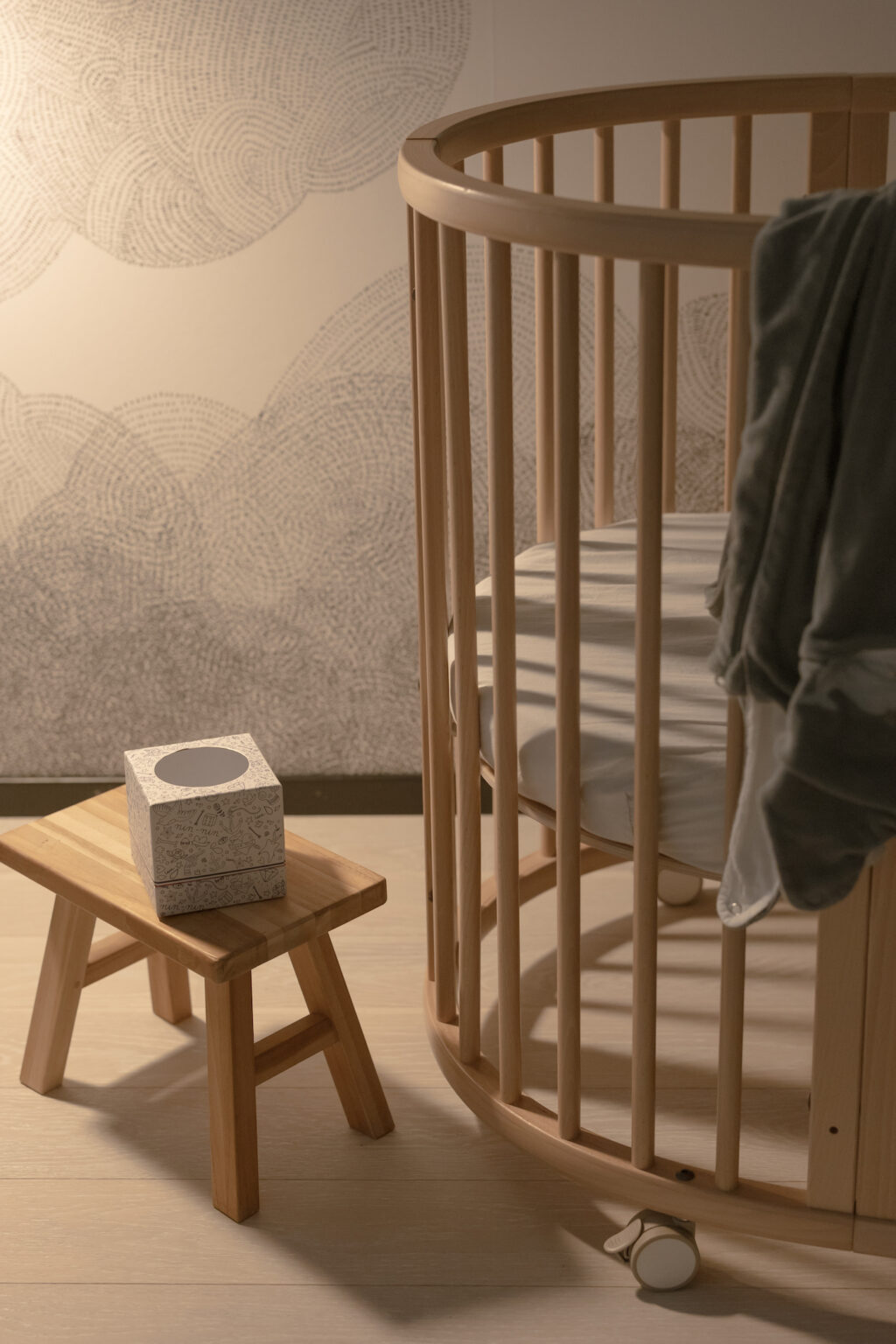 lit rond ovale en bois durable bébé enfant