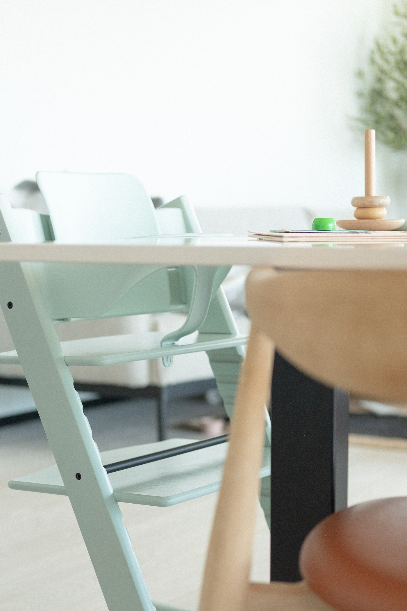 salle à manger chaises dépareillées bois couleur