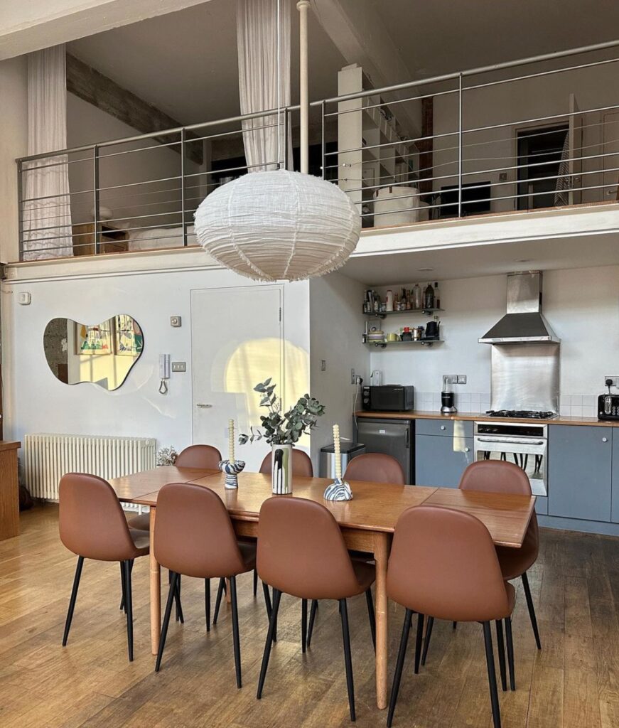 loft industriel mid century mezzanine rideau blanc