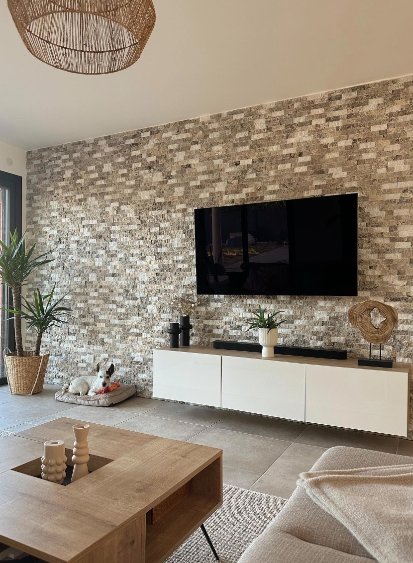 salon contemporain design mur gris brique commode blanc