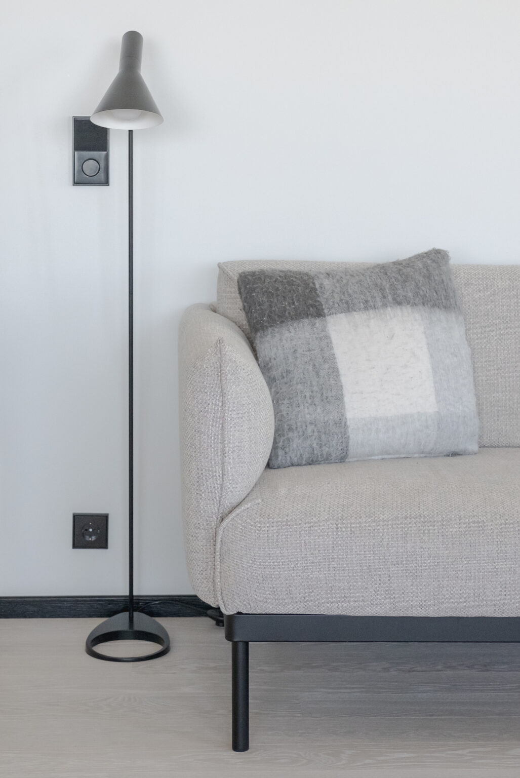 salon nordique gris noir blanc