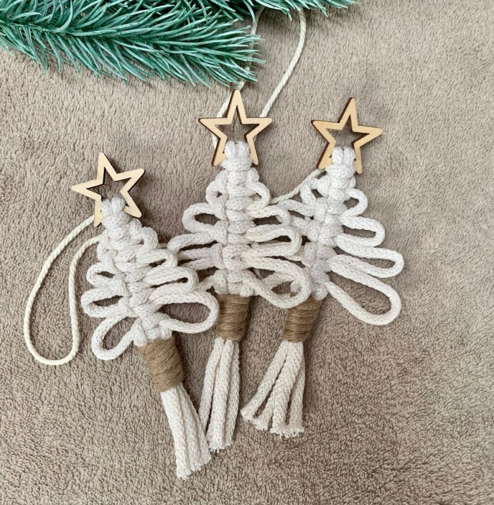 deco sapin brode macrame blanc deco minimaliste blanc
