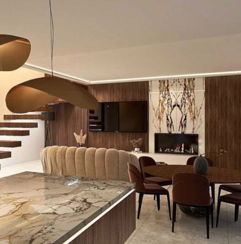 salon luxueux chic marbre blanc suspension laiton canape blanc design