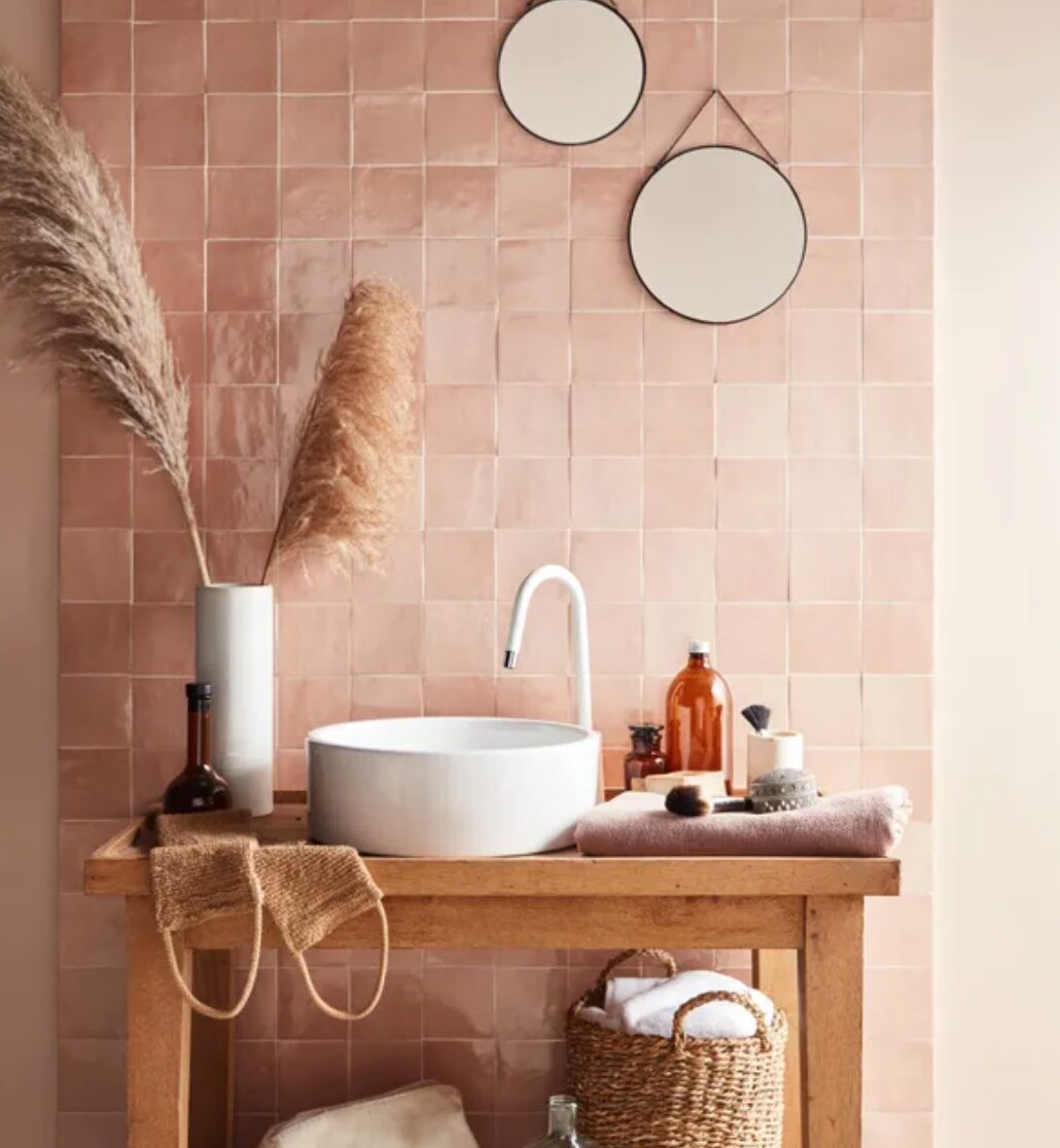 lavabo mur rose poudre champetre rustique