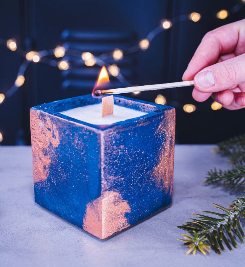 bougie beton bleu dore deco noel