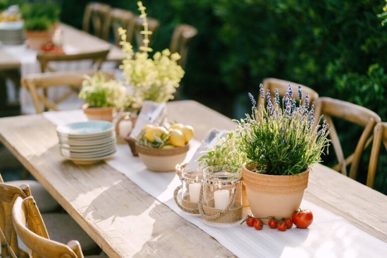 centre table décoration estivale pique-nique chic
