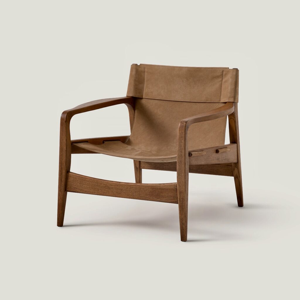 Fauteuil chêne massif cuir années 60
