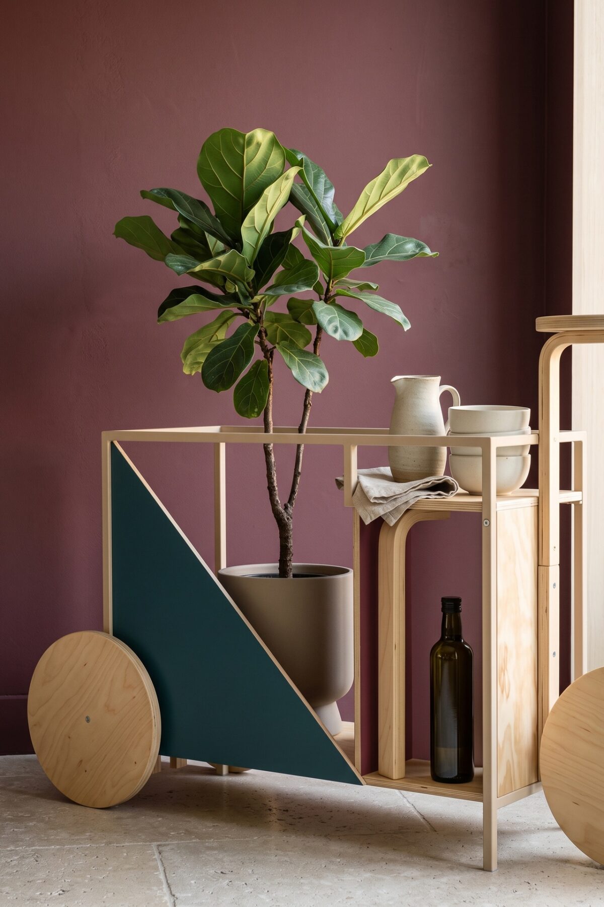 Desserte roulante colorée créée avec des éléments de tabouret Frosta IKEA