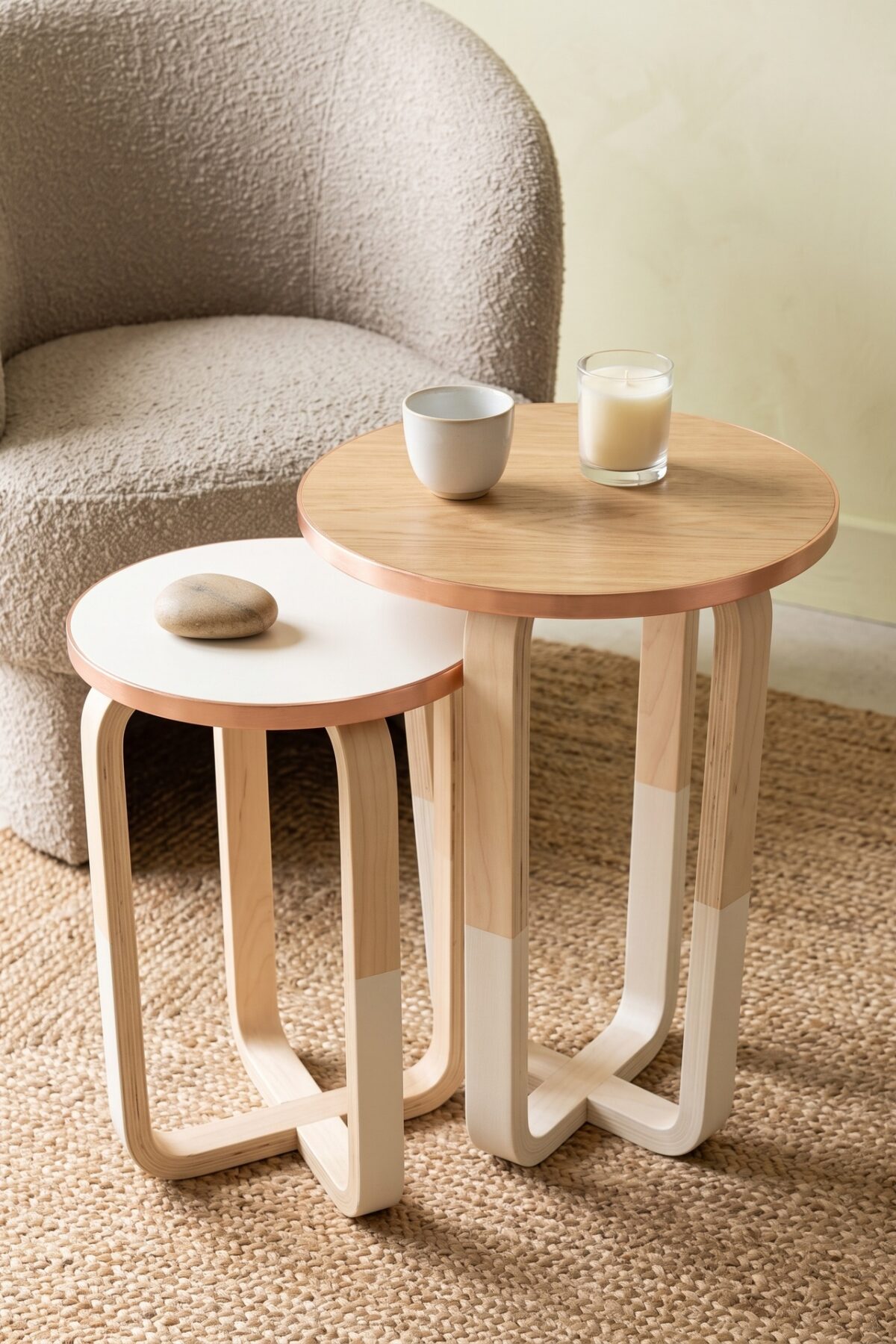Deux tables gigognes inspirées du tabouret Frosta IKEA