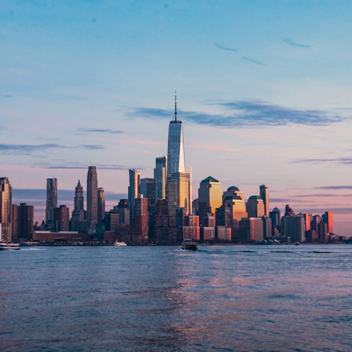Vue sur la skyline de New York pour découvrir les bonnes adresses déco de la ville